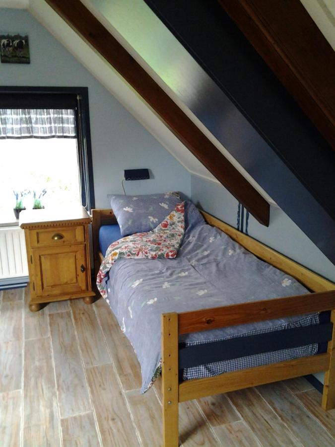 Bed & Breakfast “ Gastvrij Onthaal “ Een-West Exterior foto