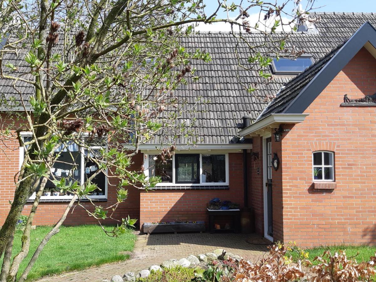 Bed & Breakfast “ Gastvrij Onthaal “ Een-West Exterior foto
